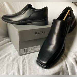 Kenneth Cole Reaction Men's Punchual Slip On Leather Loafer size 9 New